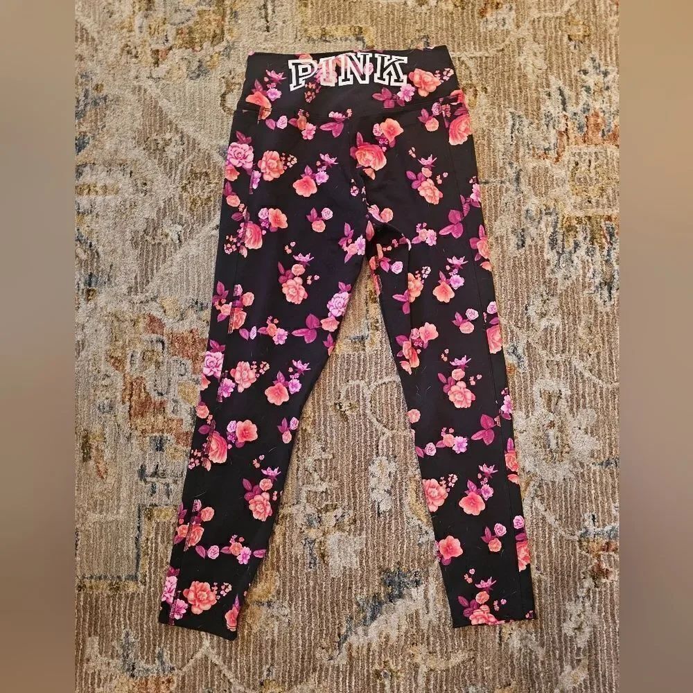 PINK  floral leggins sz M, excellent condition,  26" inseam